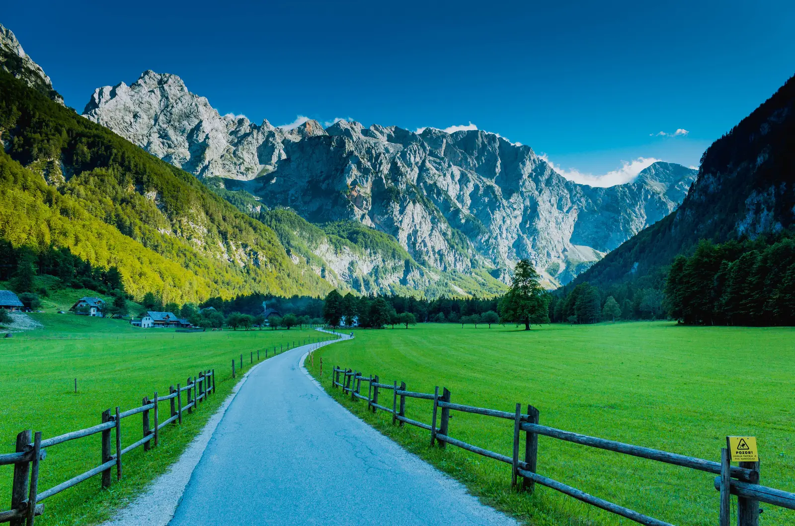 Raziskujte Slovenijo iz enega kraja